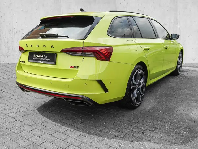 Skoda Octavia view 4