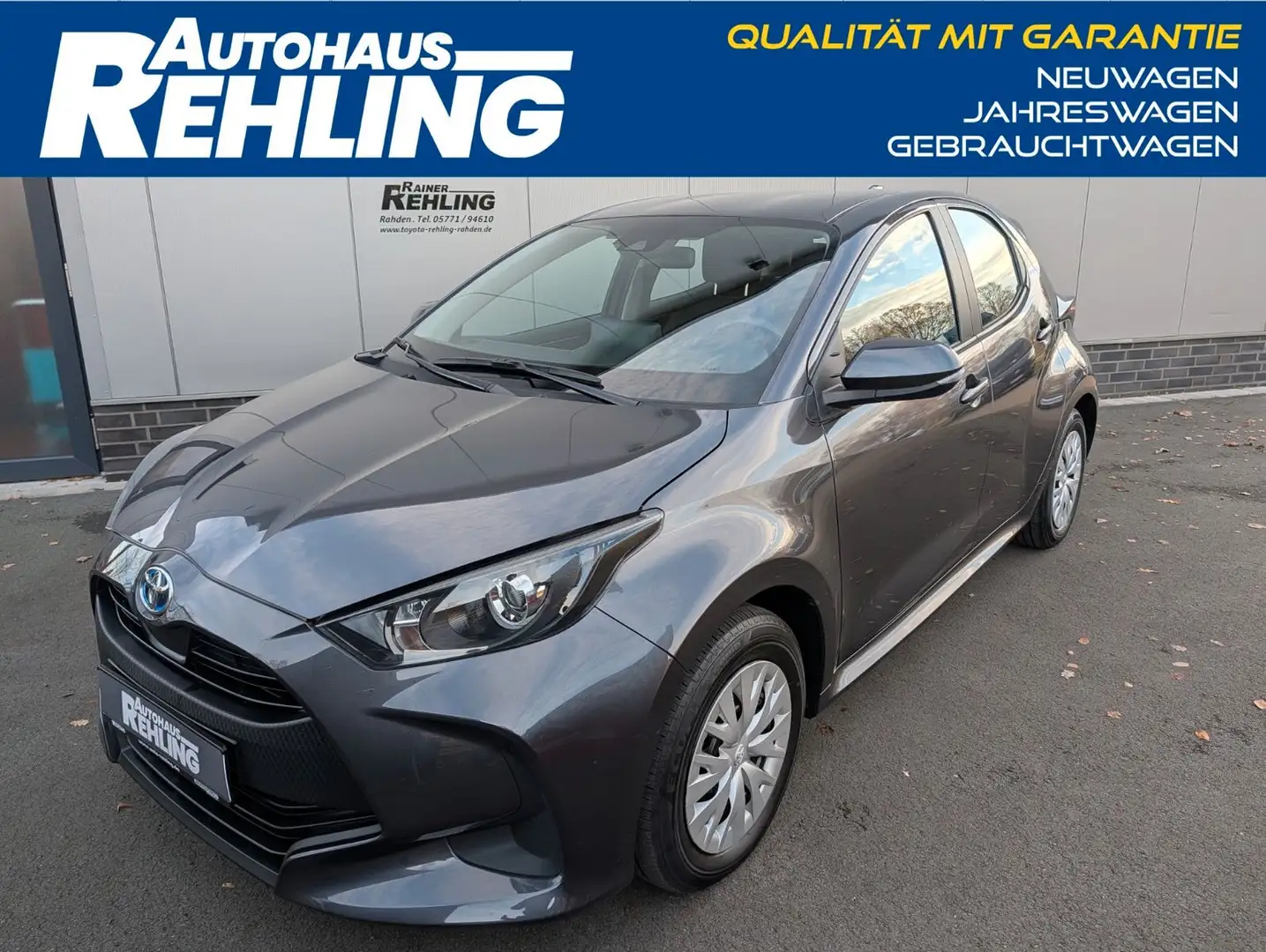 Toyota Yaris Hybrid Comfort Grau - 1