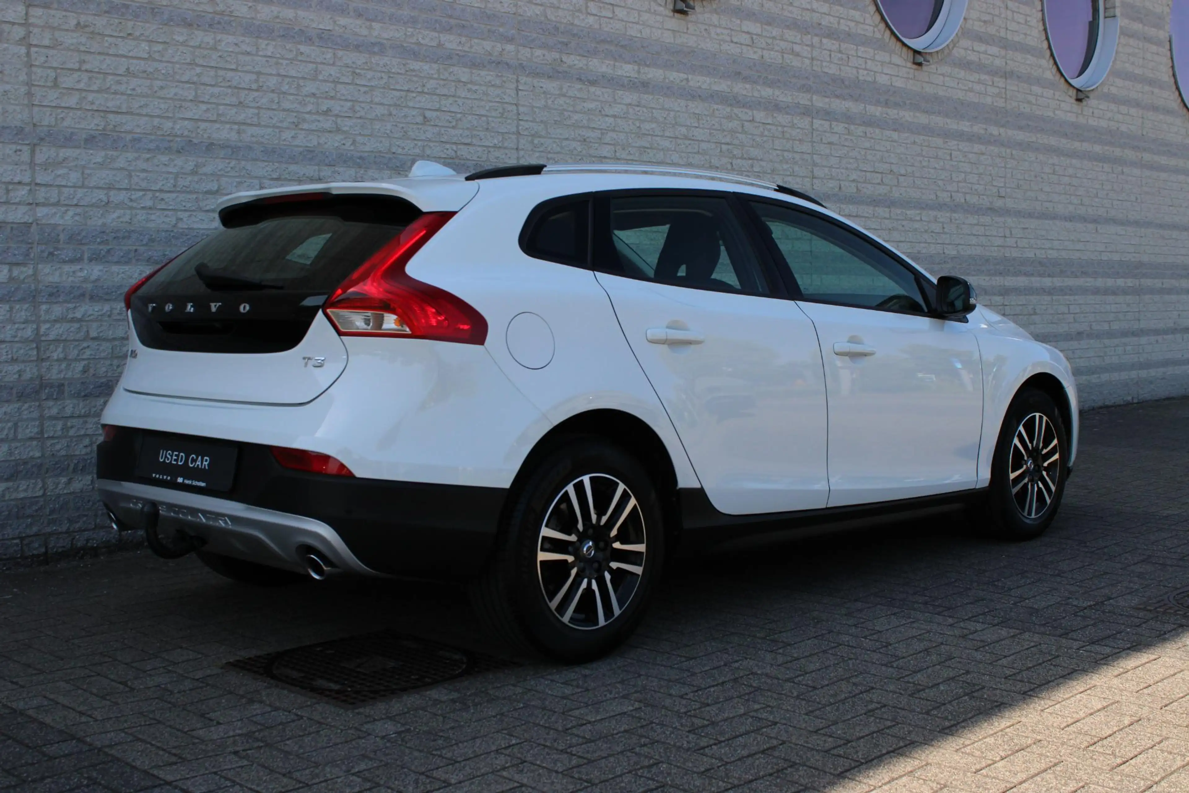 Volvo V40 Cross Country 1.5 T3 Edition+ | Achteropkomend verkeer waarschuw — photo 6