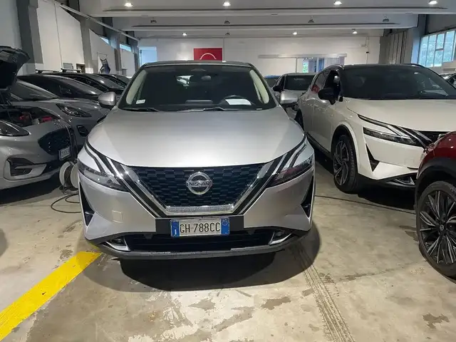 Nissan Autres *