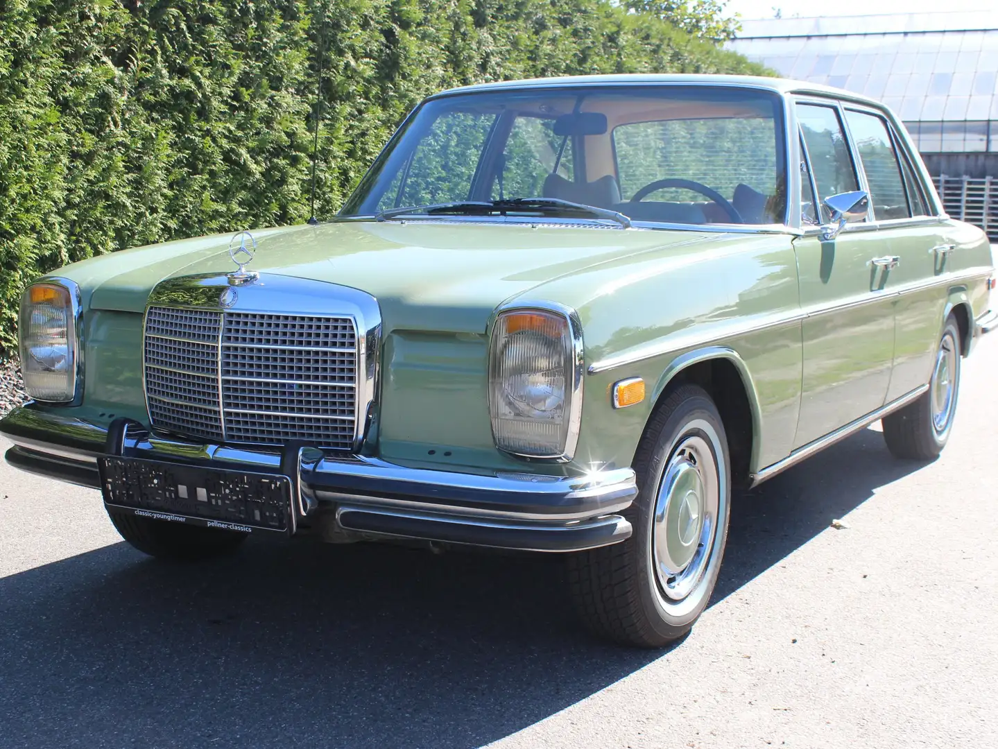Mercedes-Benz 280 Grün - 1
