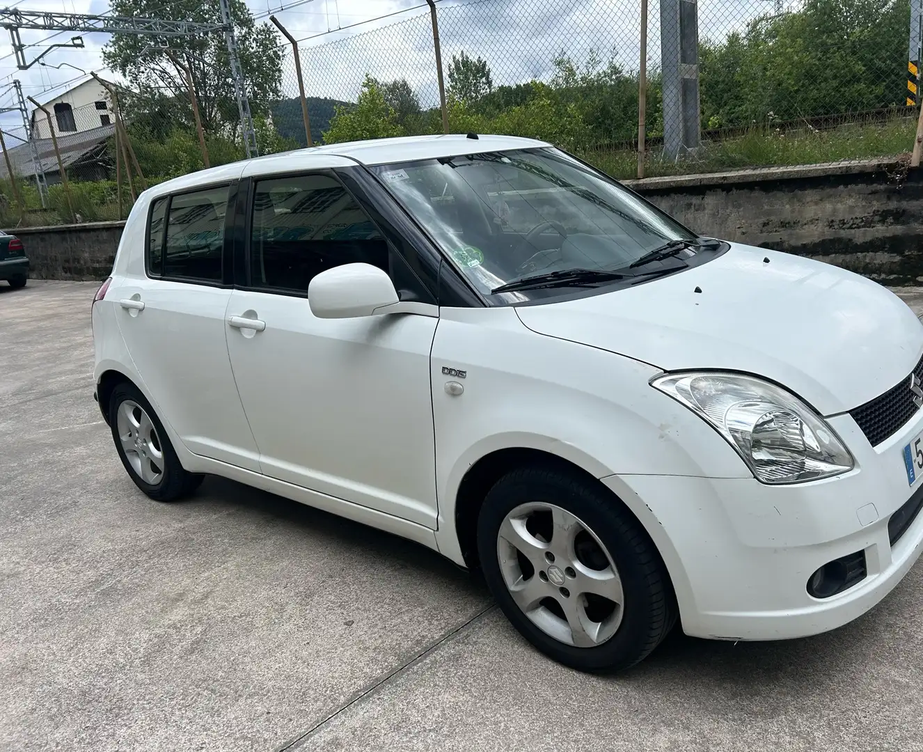 Suzuki Swift 1.3DDiS GL - 2