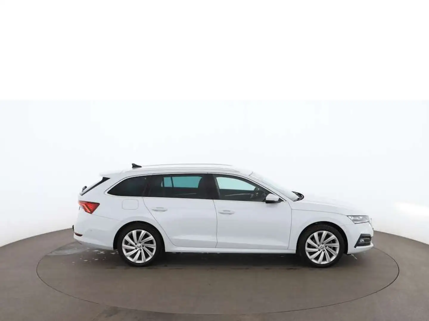 Skoda Octavia Combi 1.4 TSI Style iV Aut MATRIX RADAR Weiß - 2