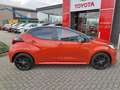 Toyota Yaris 1.5 Hybrid Executive HEAD-UP PDC VOOR EN ACHTER ST Orange - thumbnail 3