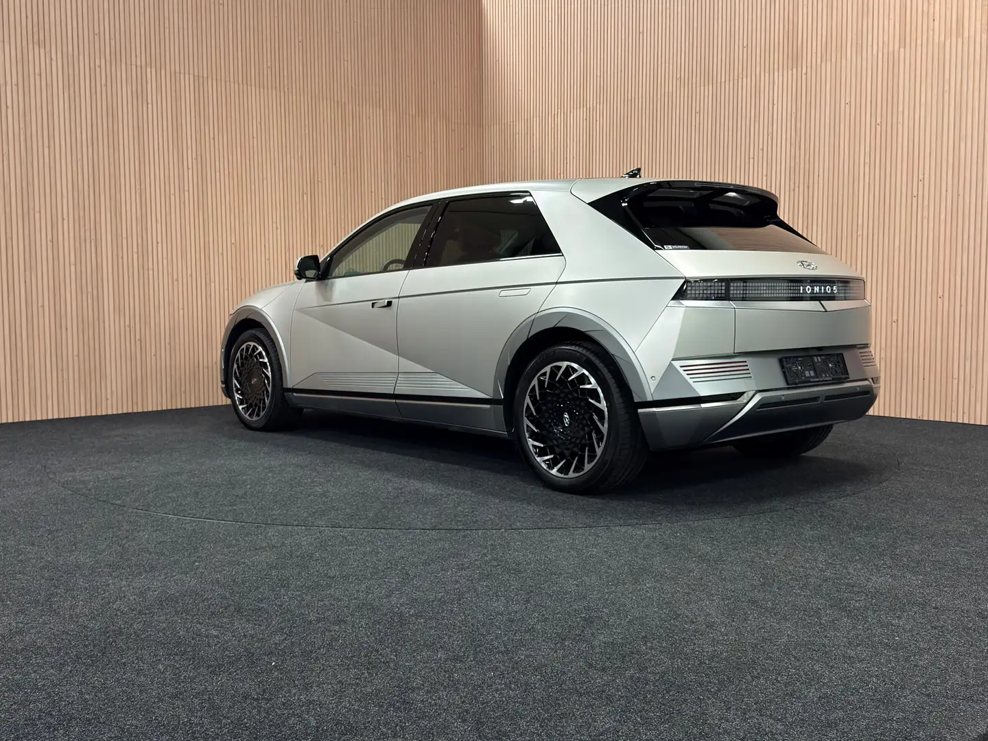 Hyundai IONIQ 5 77 kWh Balance Vision|SLECHTS 1780 KM!NP 67950€ Gris - 2