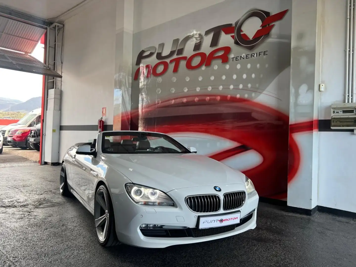 BMW 640 640dA Cabrio White - 1