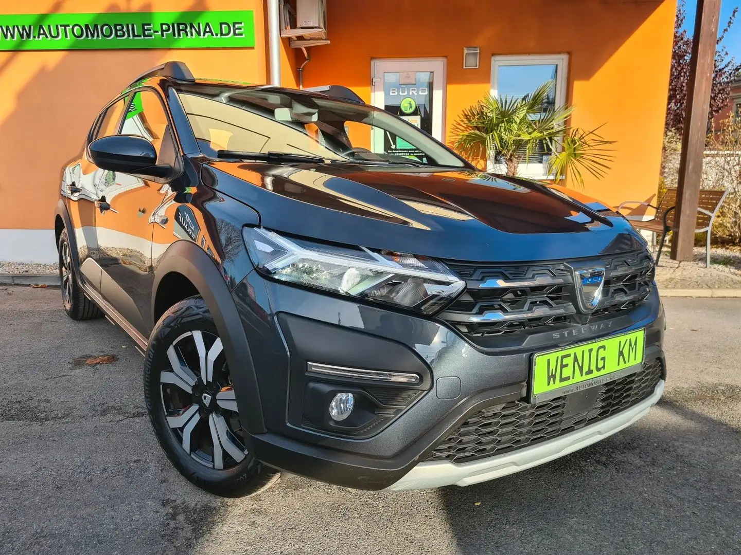 Dacia Sandero III Stepway TCe 100 LPG/Autogas+BENZIN Gris - 1