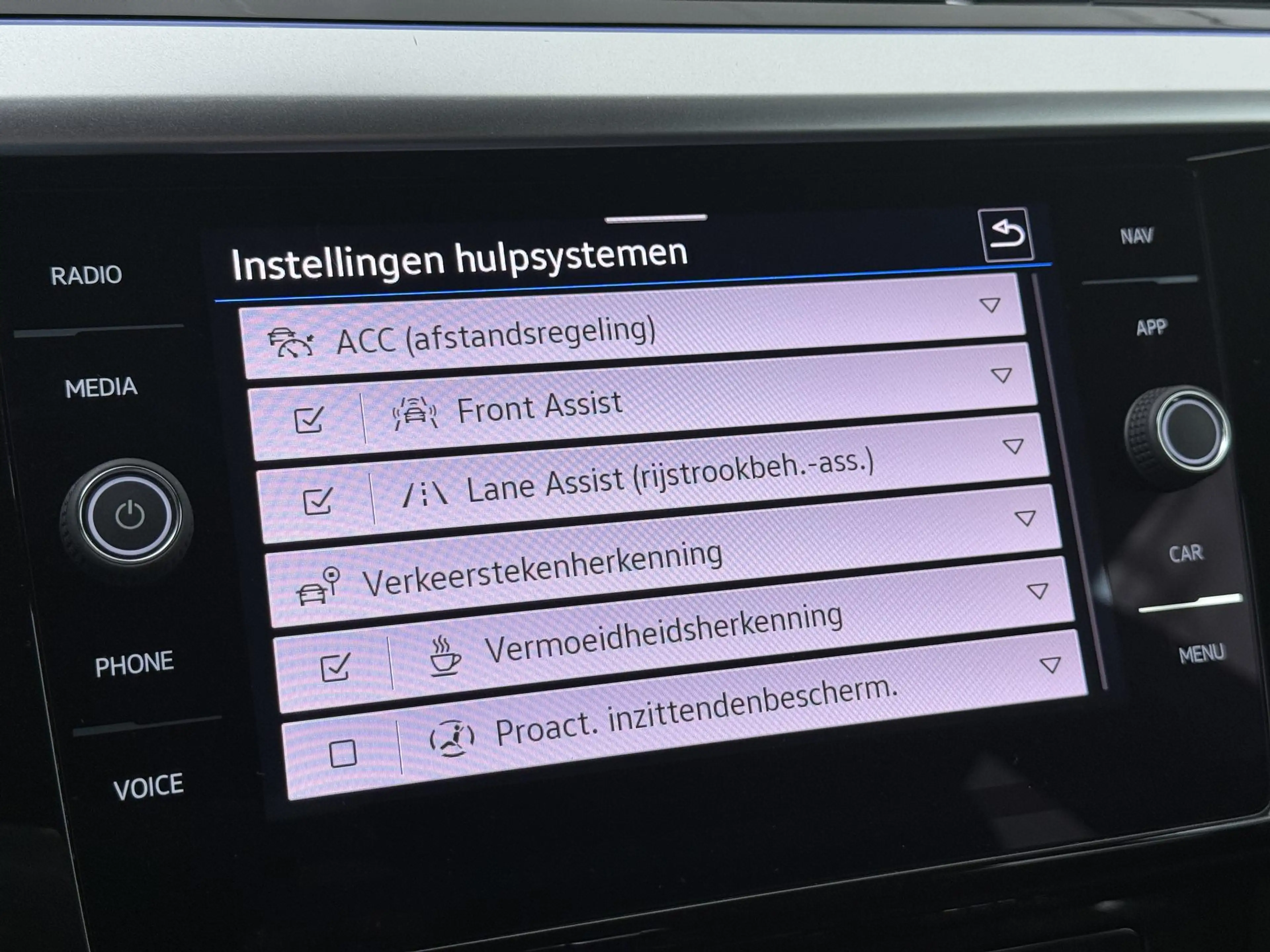 Volkswagen Arteon Shooting Brake 1.4 TSI eHybrid R-Line | Pano dak | — photo 10