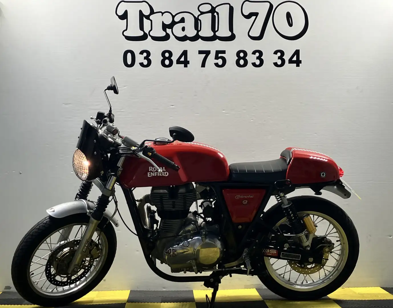 Royal Enfield Continental GT Rosso - 2