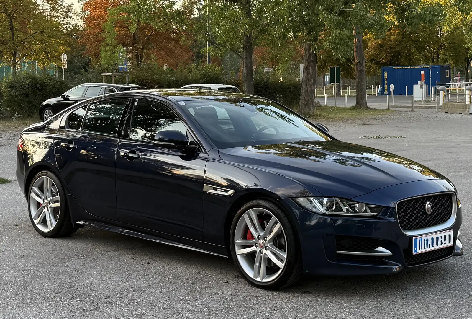 Jaguar XE 20t R-Sport Aut. - 1