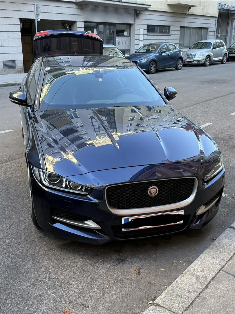 Jaguar XE 20t R-Sport Aut. - 2