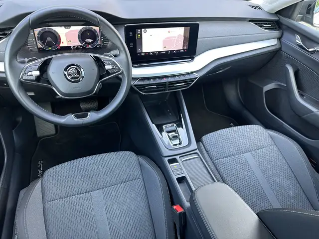 Skoda Octavia view 12