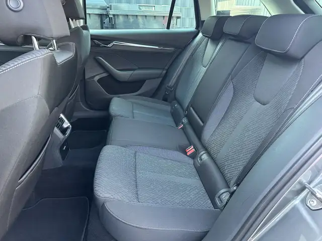 Skoda Octavia view 11