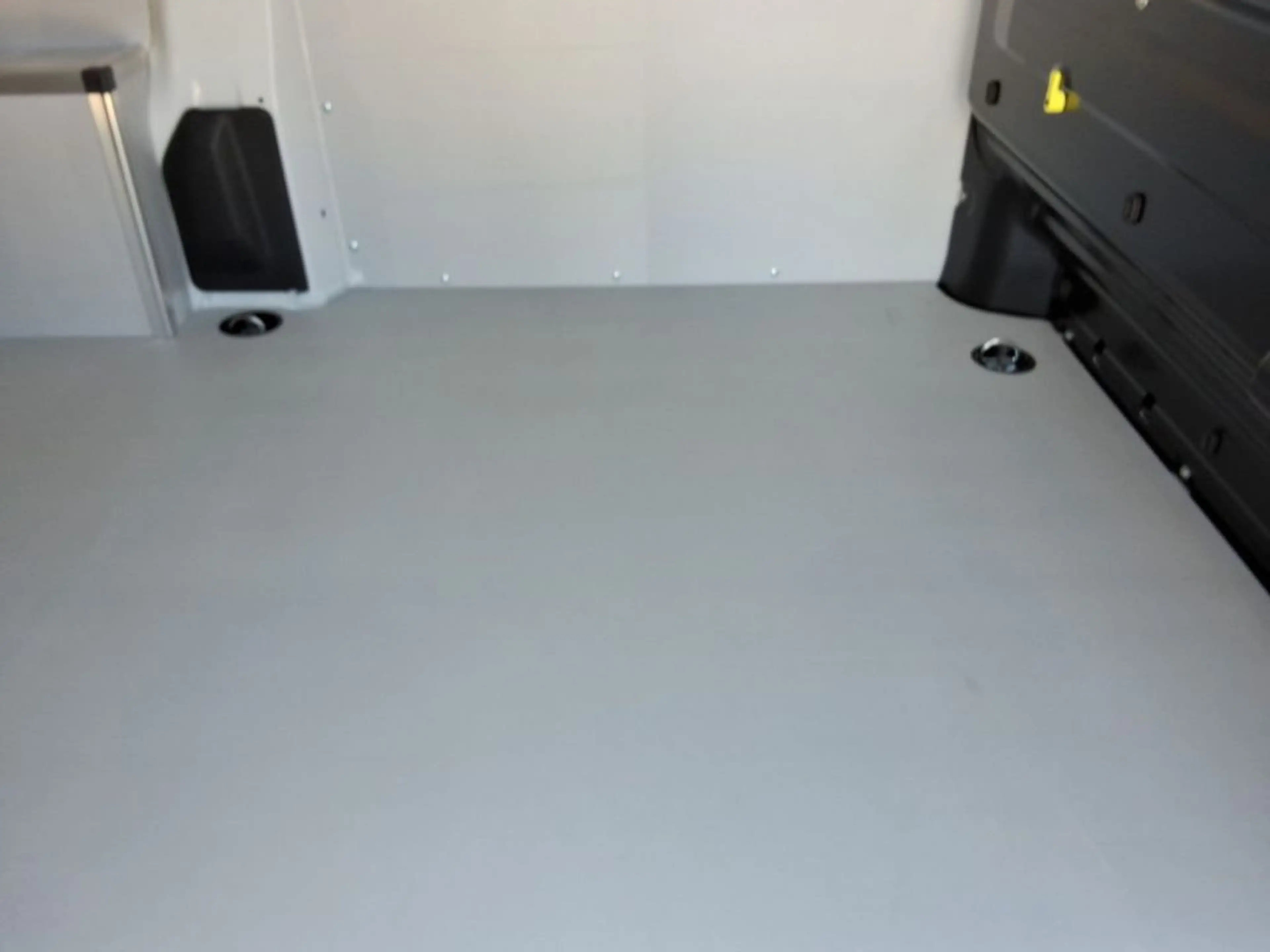 Opel Vivaro 2.2 Diesel 150 XL S&S — photo 11