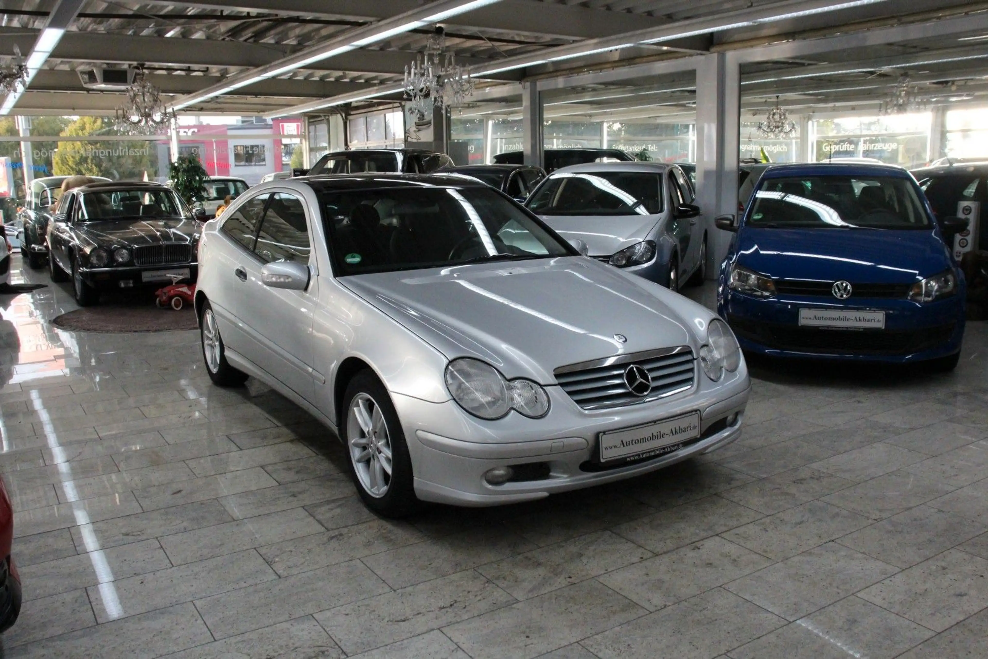 Mercedes-Benz C 180 C Sportcoupe C 180 Kompressor  1HAND — photo 2