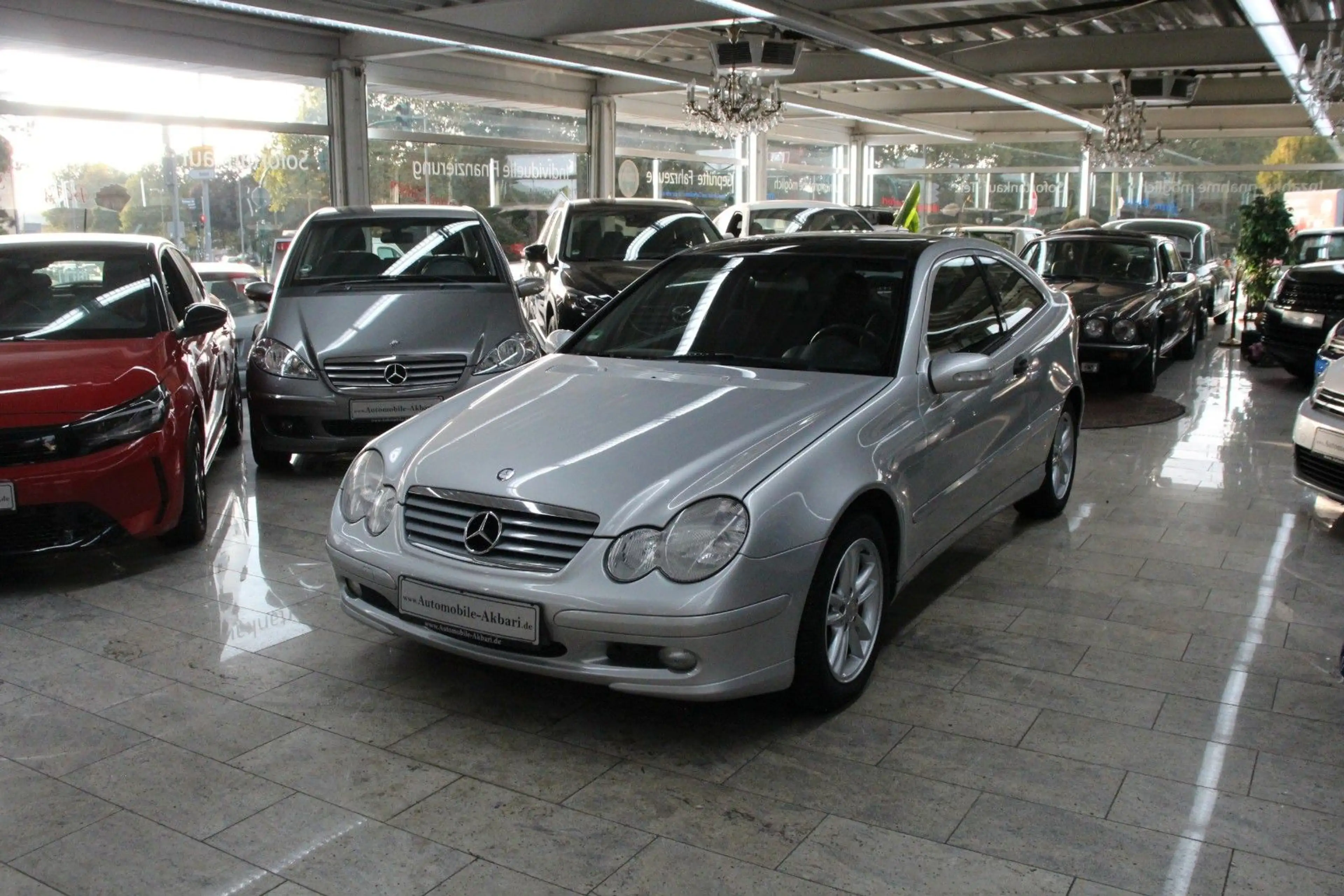 Mercedes-Benz C 180 C Sportcoupe C 180 Kompressor  1HAND — photo 4