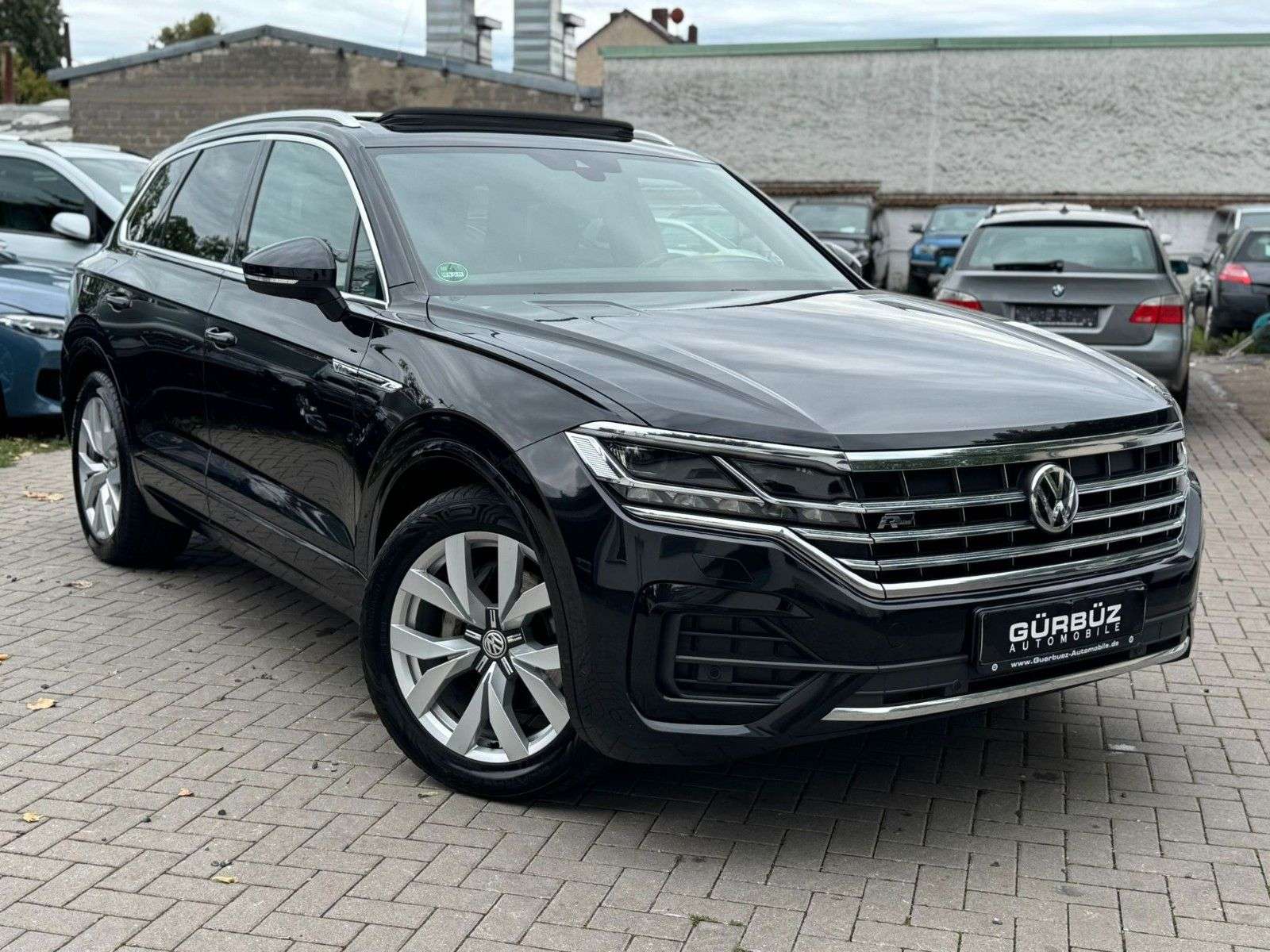 Second hand Volkswagen Touareg 3.0 TDI