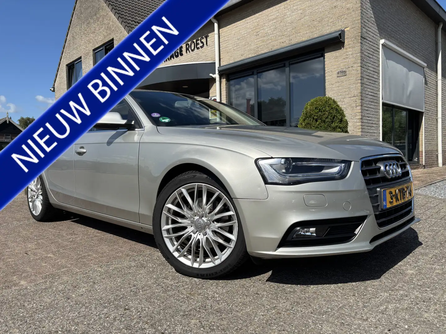 Audi A4 Avant 1.8 TFSI Automaat Business Edition Trekhaak Grijs - 1