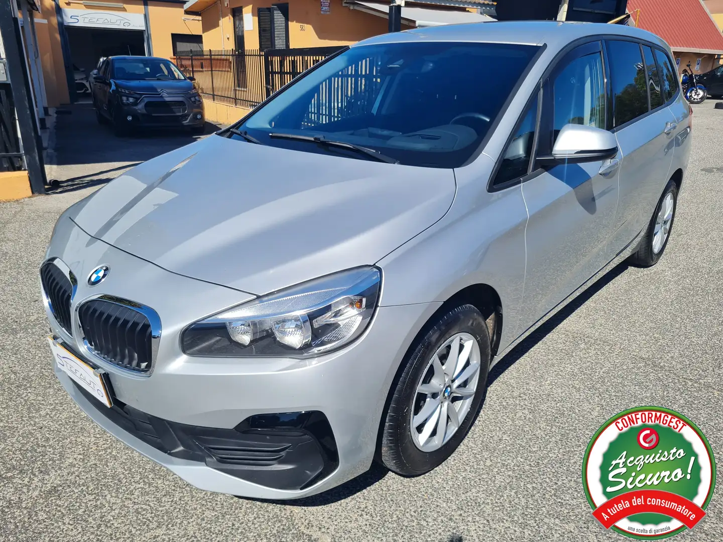 BMW 216 d Gran Tourer Advantage 7p *PERMUTE* Argintiu - 2