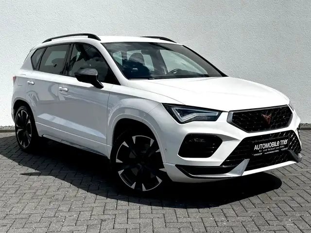 Cupra Ateca view 3