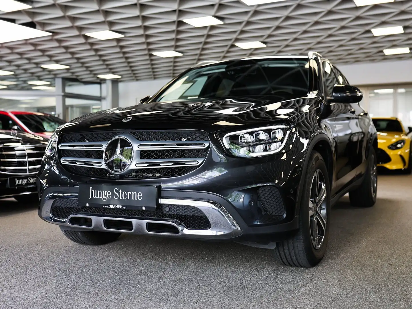 Mercedes-Benz GLC 300 e 4M Airmatic/AHK/HUD/Business/Distronic Grau - 2