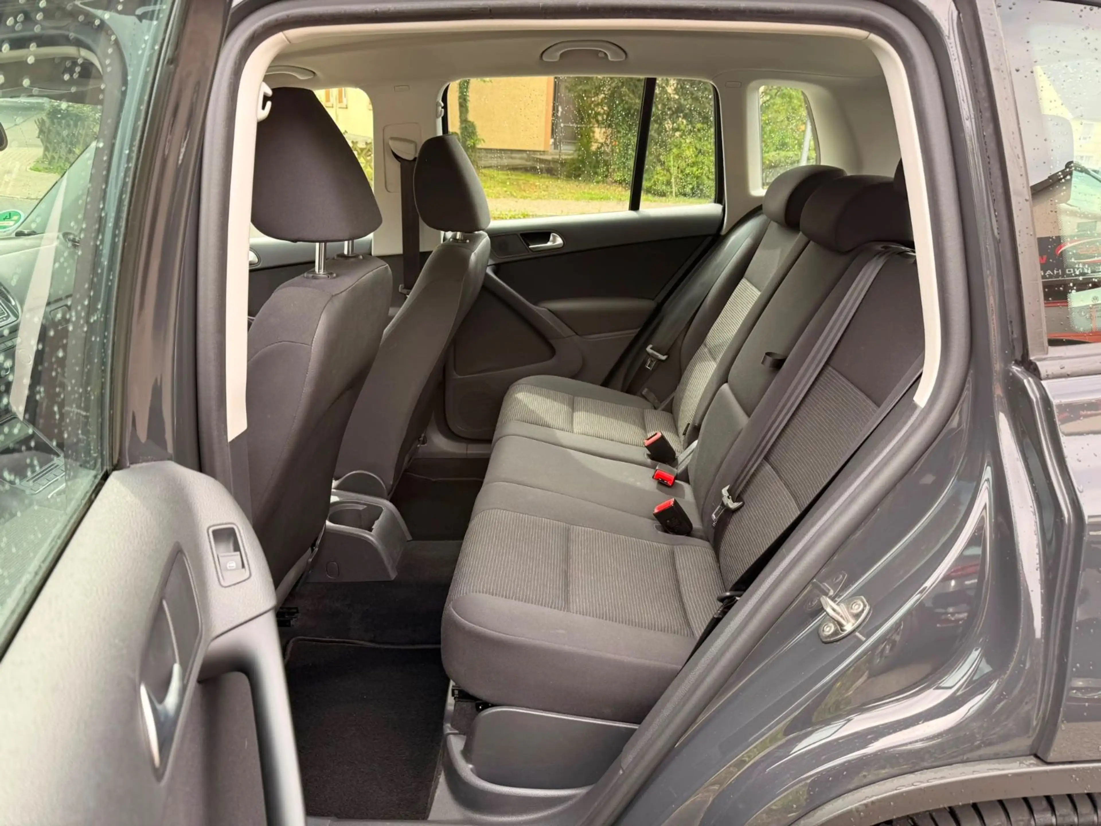 Volkswagen Tiguan Trend & Fun BMT 1.Hand,SHZ,PDC,AHK,Tüv — photo 11