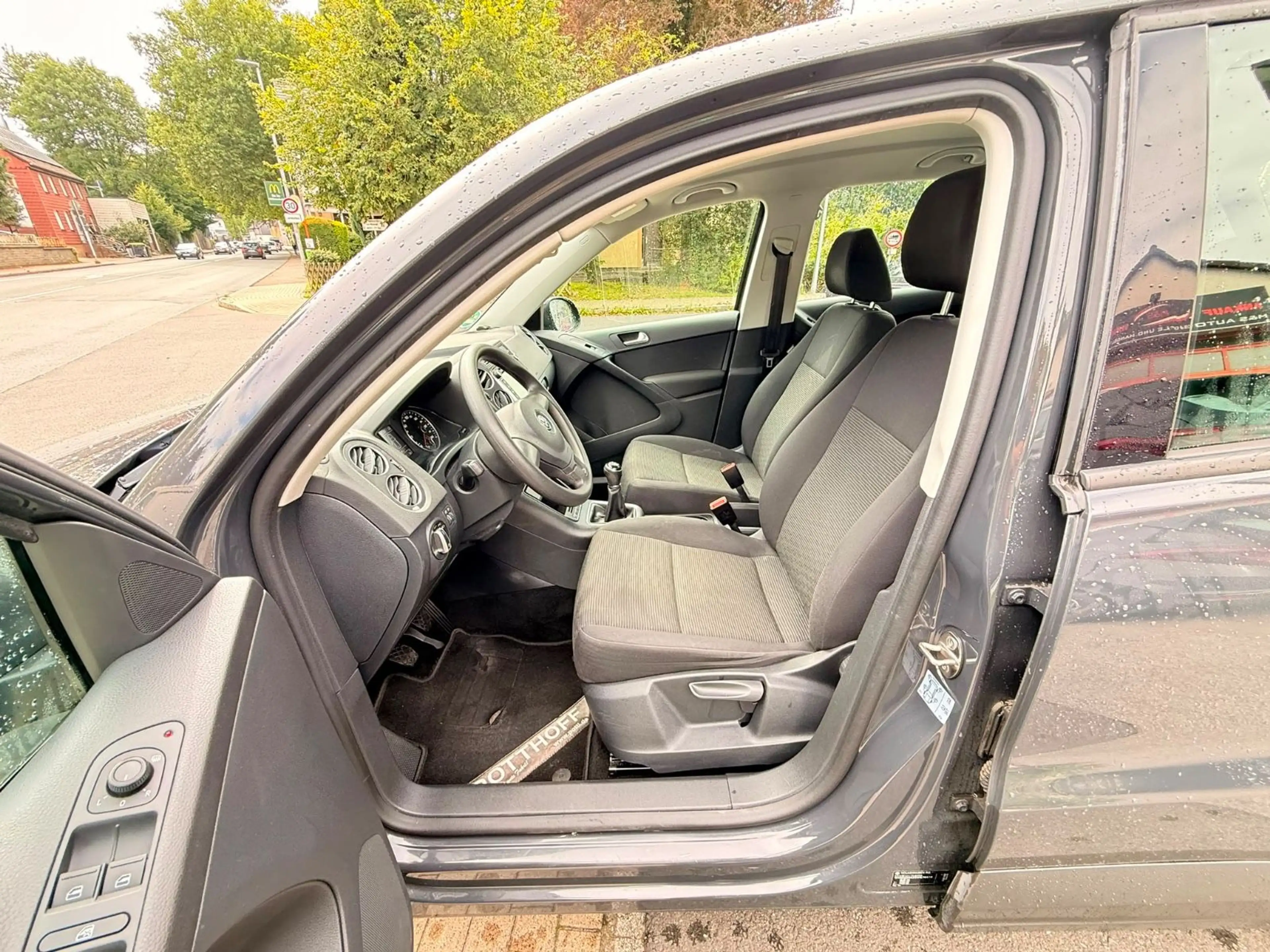 Volkswagen Tiguan Trend & Fun BMT 1.Hand,SHZ,PDC,AHK,Tüv — photo 10
