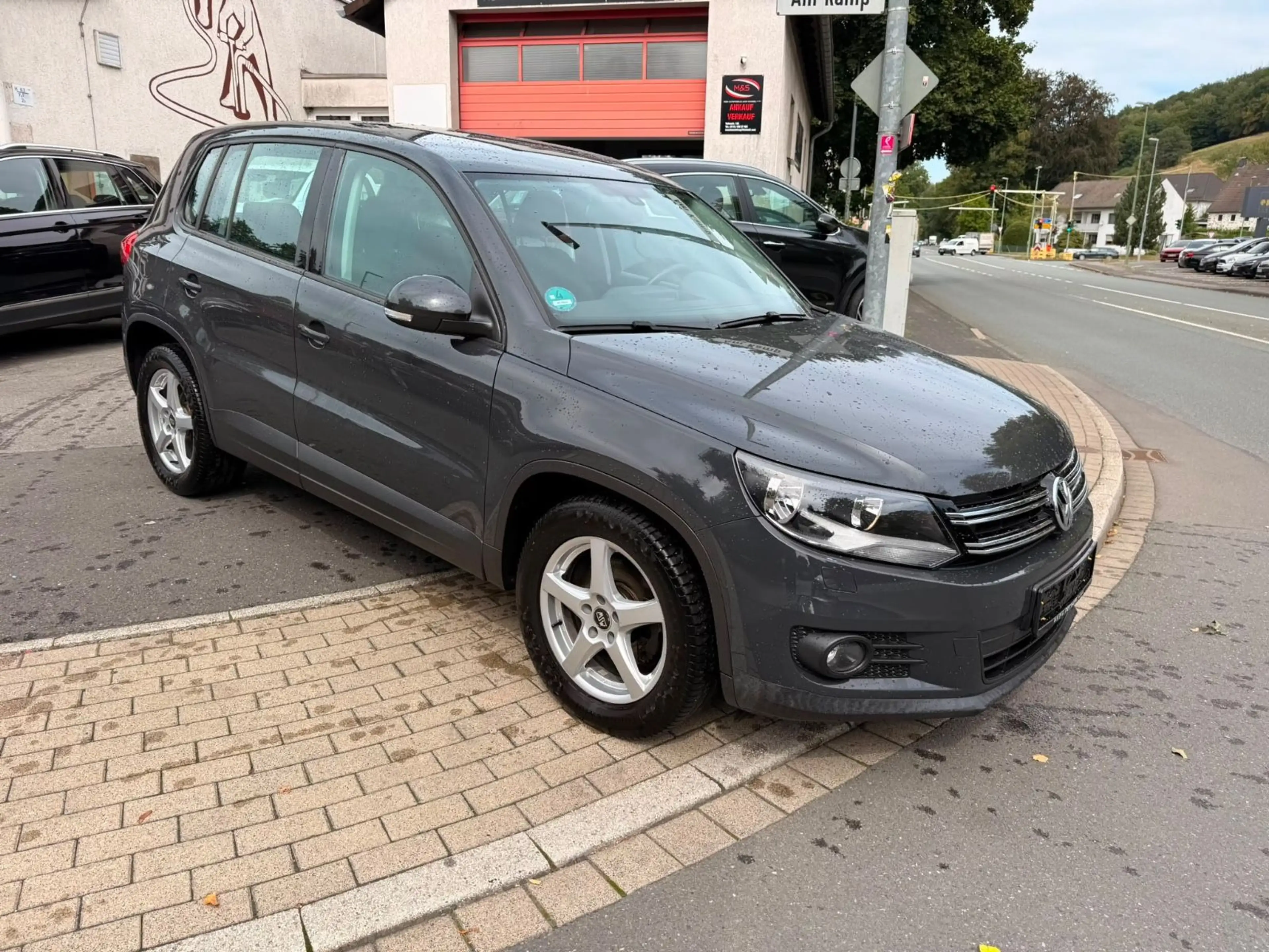 Volkswagen Tiguan Trend & Fun BMT 1.Hand,SHZ,PDC,AHK,Tüv — photo 3
