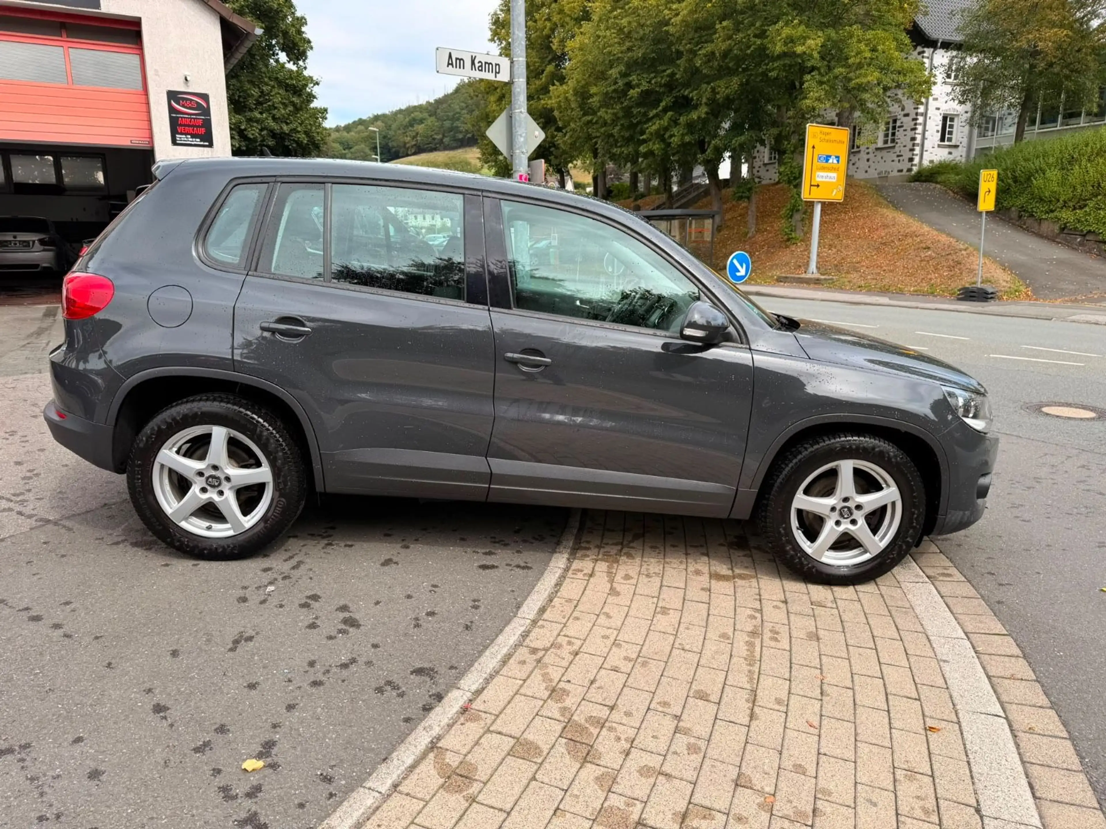 Volkswagen Tiguan Trend & Fun BMT 1.Hand,SHZ,PDC,AHK,Tüv — photo 4