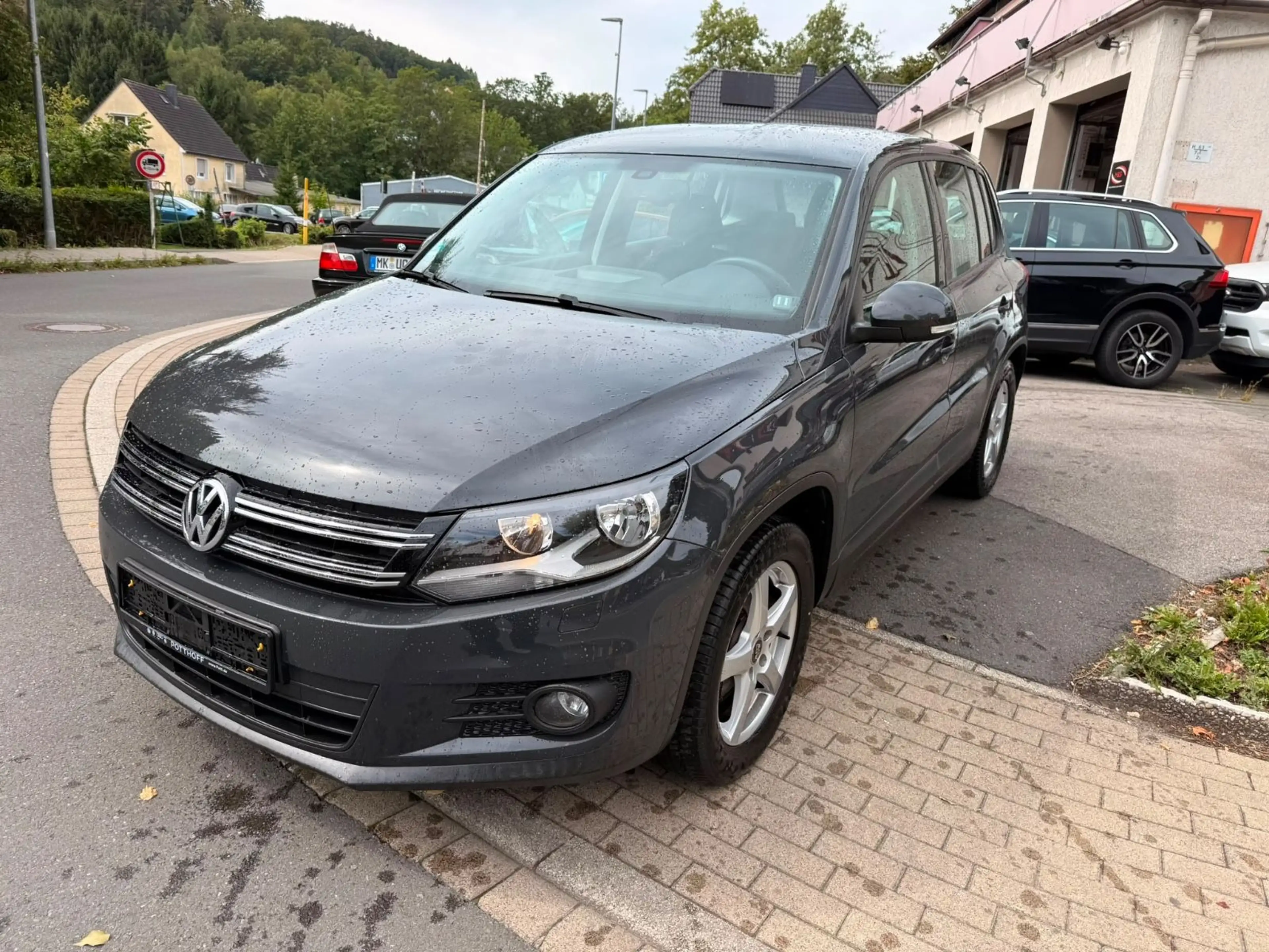 Volkswagen Tiguan Trend & Fun BMT 1.Hand,SHZ,PDC,AHK,Tüv