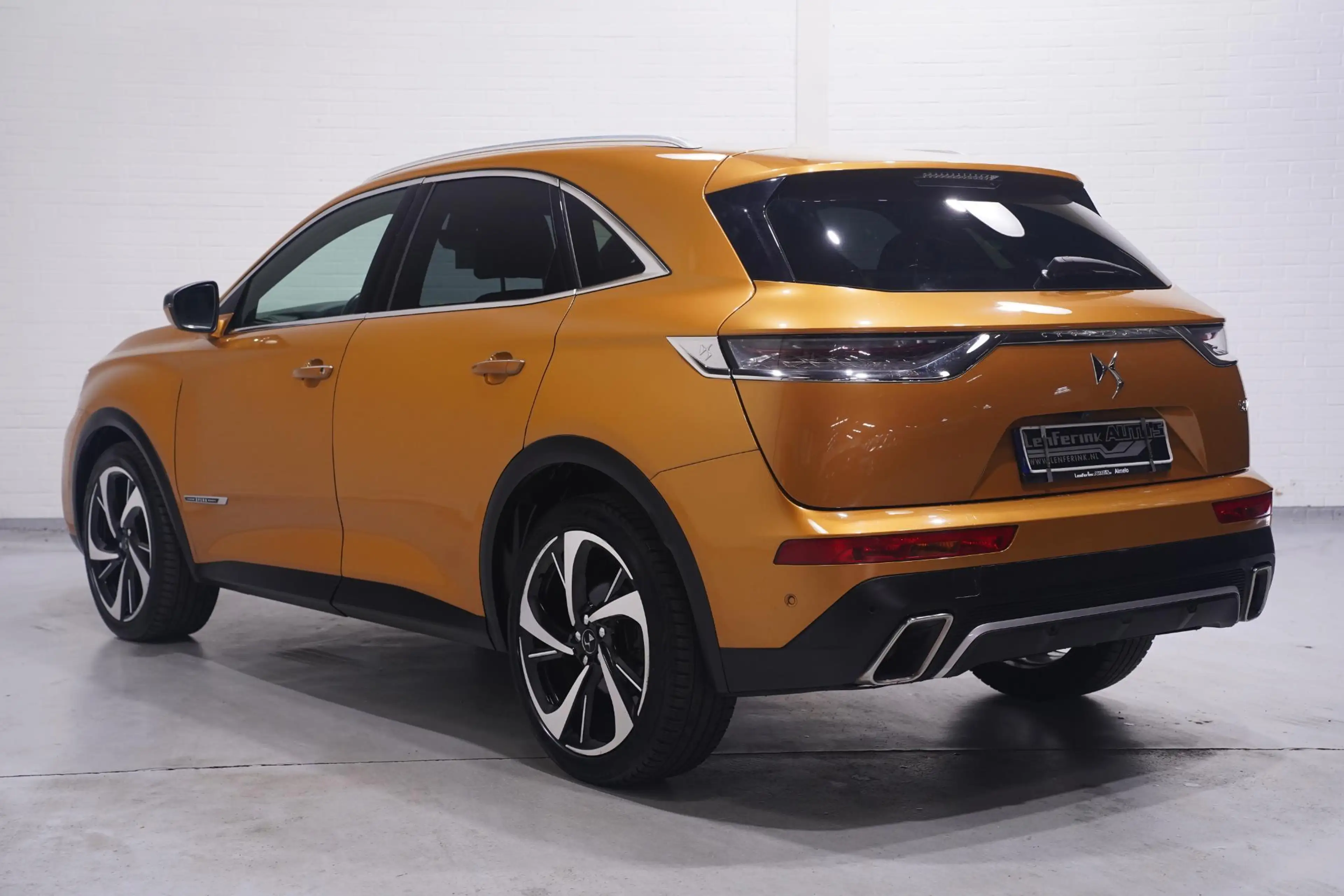 DS Automobiles DS 7 Crossback 1.6 PureTech La Premiere Curcuma-uitvoering ledere — photo 12