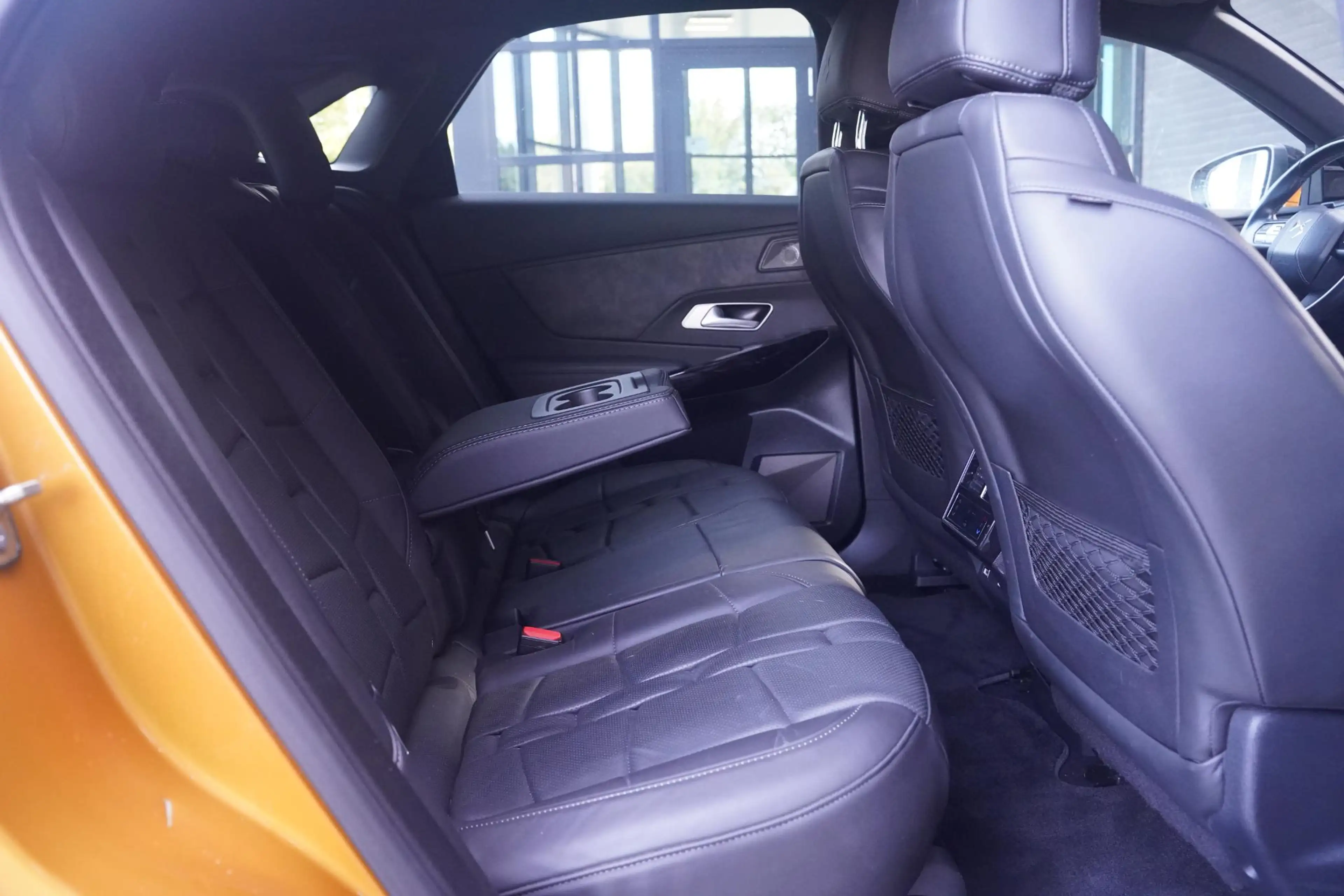 DS Automobiles DS 7 Crossback 1.6 PureTech La Premiere Curcuma-uitvoering ledere — photo 49