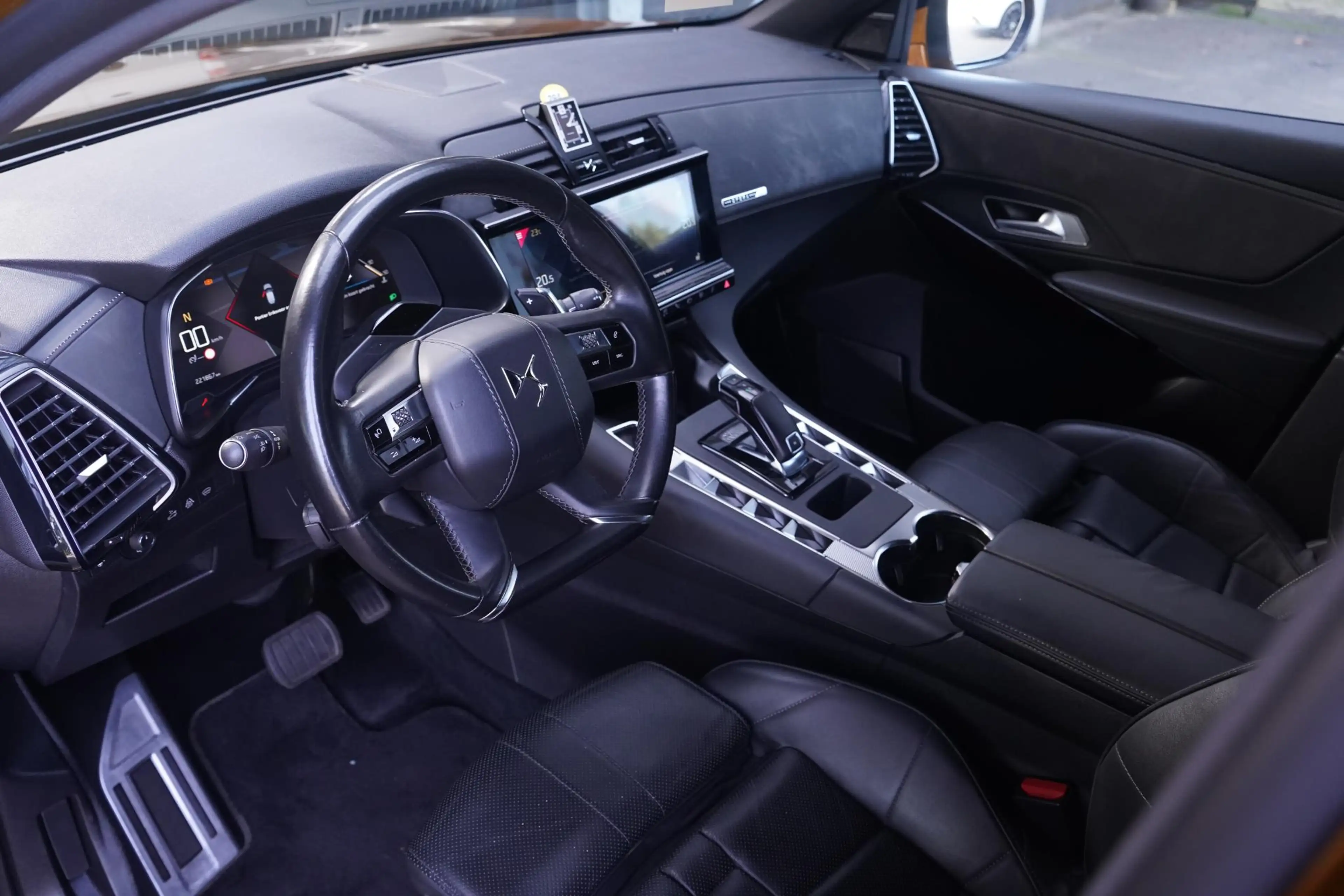 DS Automobiles DS 7 Crossback 1.6 PureTech La Premiere Curcuma-uitvoering ledere — photo 45