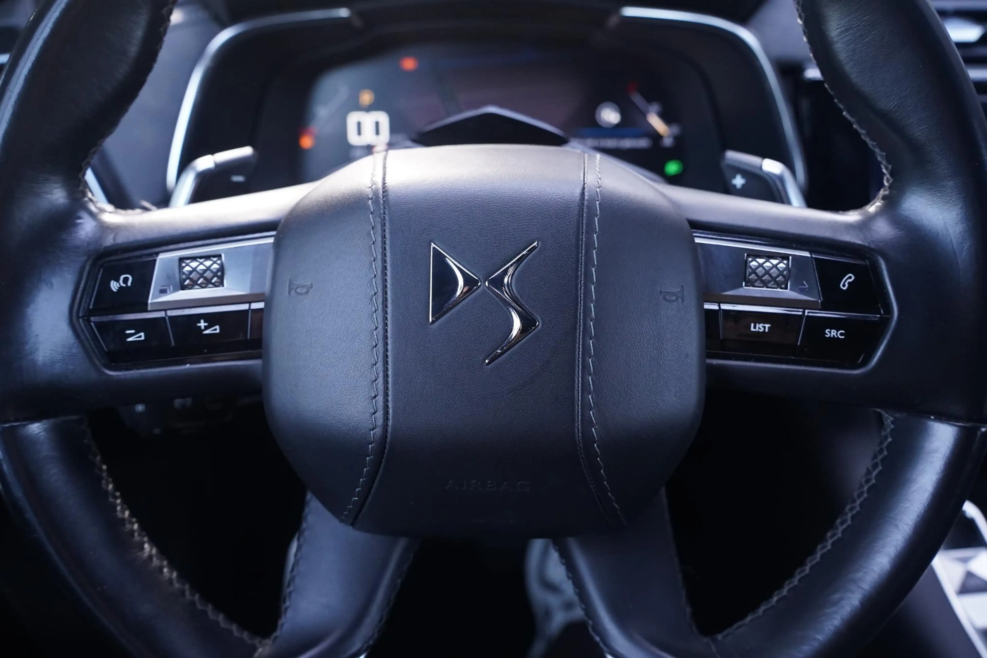 DS Automobiles DS 7 Crossback 1.6 PureTech La Premiere Curcuma-uitvoering ledere — photo 19
