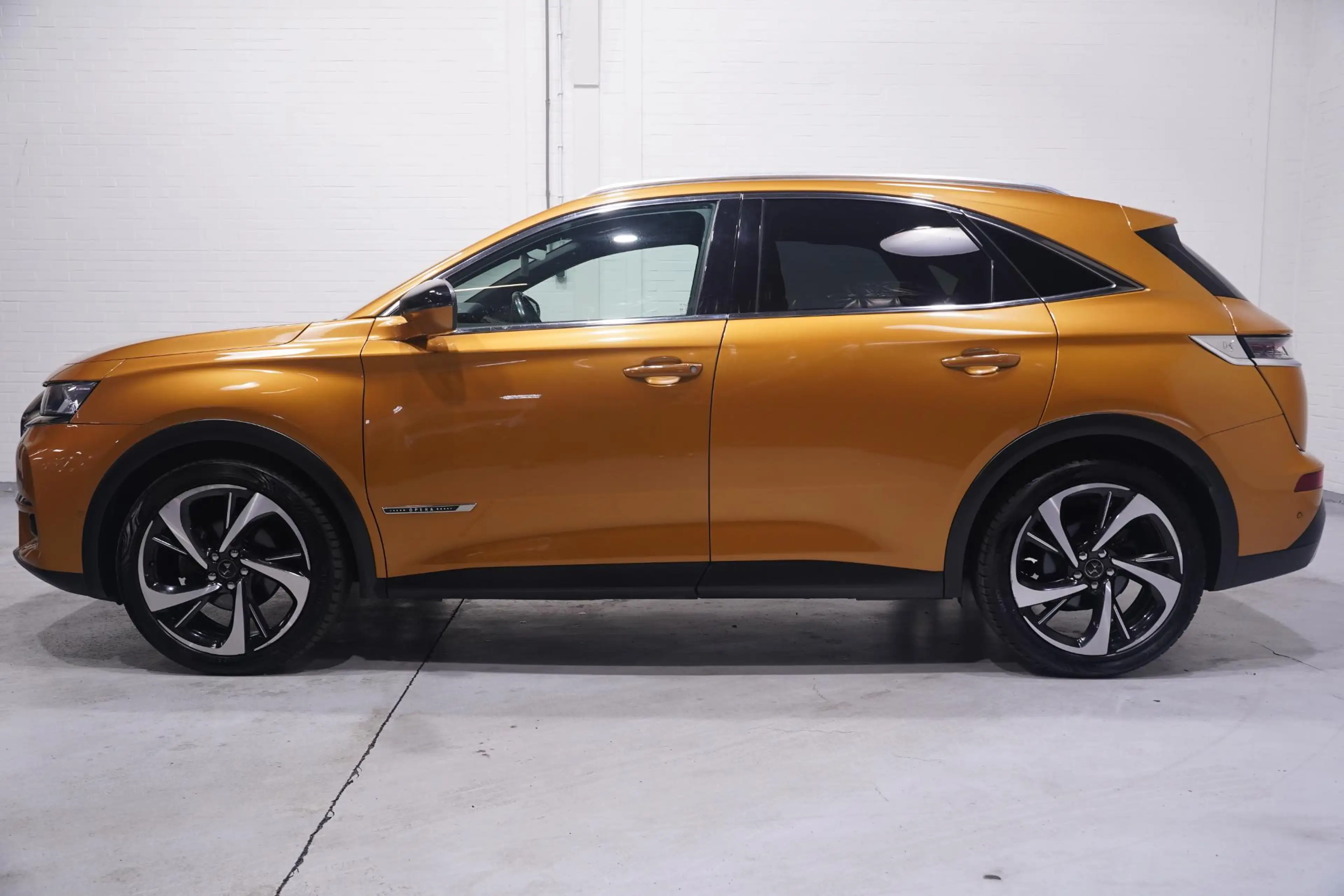 DS Automobiles DS 7 Crossback 1.6 PureTech La Premiere Curcuma-uitvoering ledere — photo 9