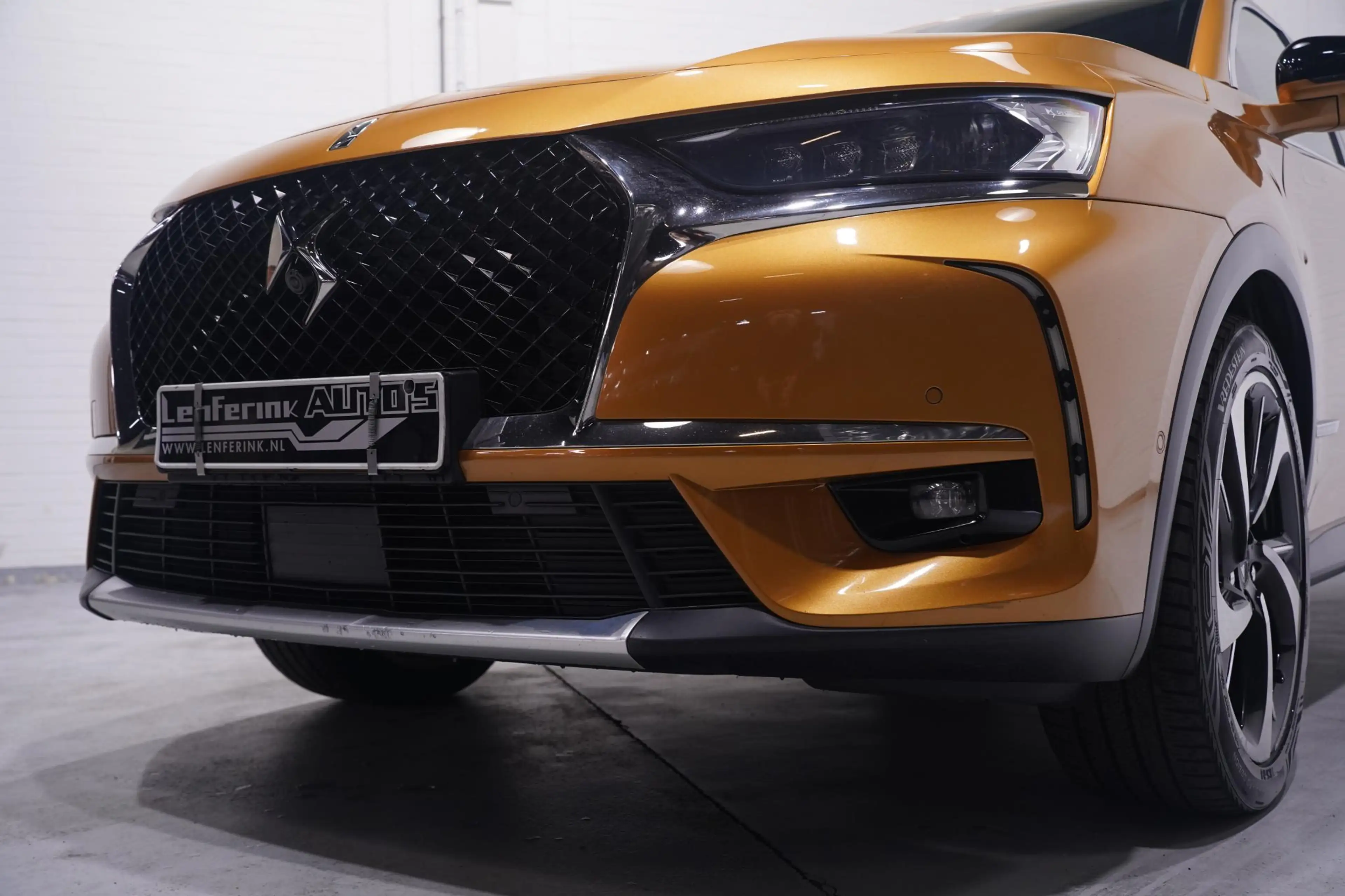 DS Automobiles DS 7 Crossback 1.6 PureTech La Premiere Curcuma-uitvoering ledere — photo 5