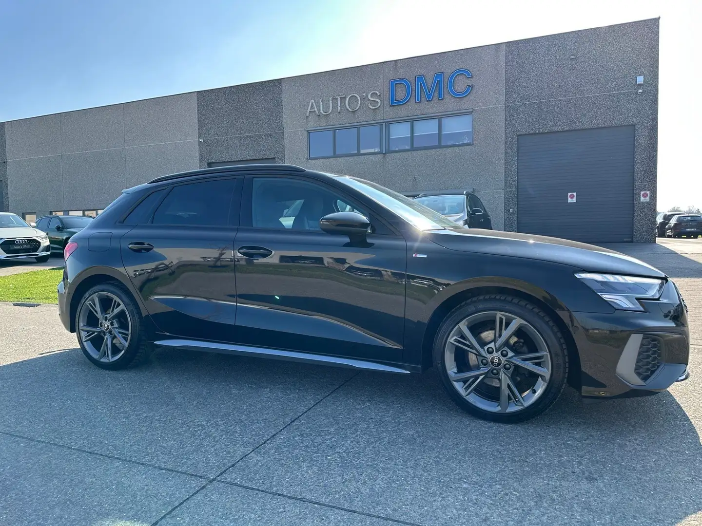 Audi A3 Sportback 30 TDi *S-LINE* S tronic Noir - 2
