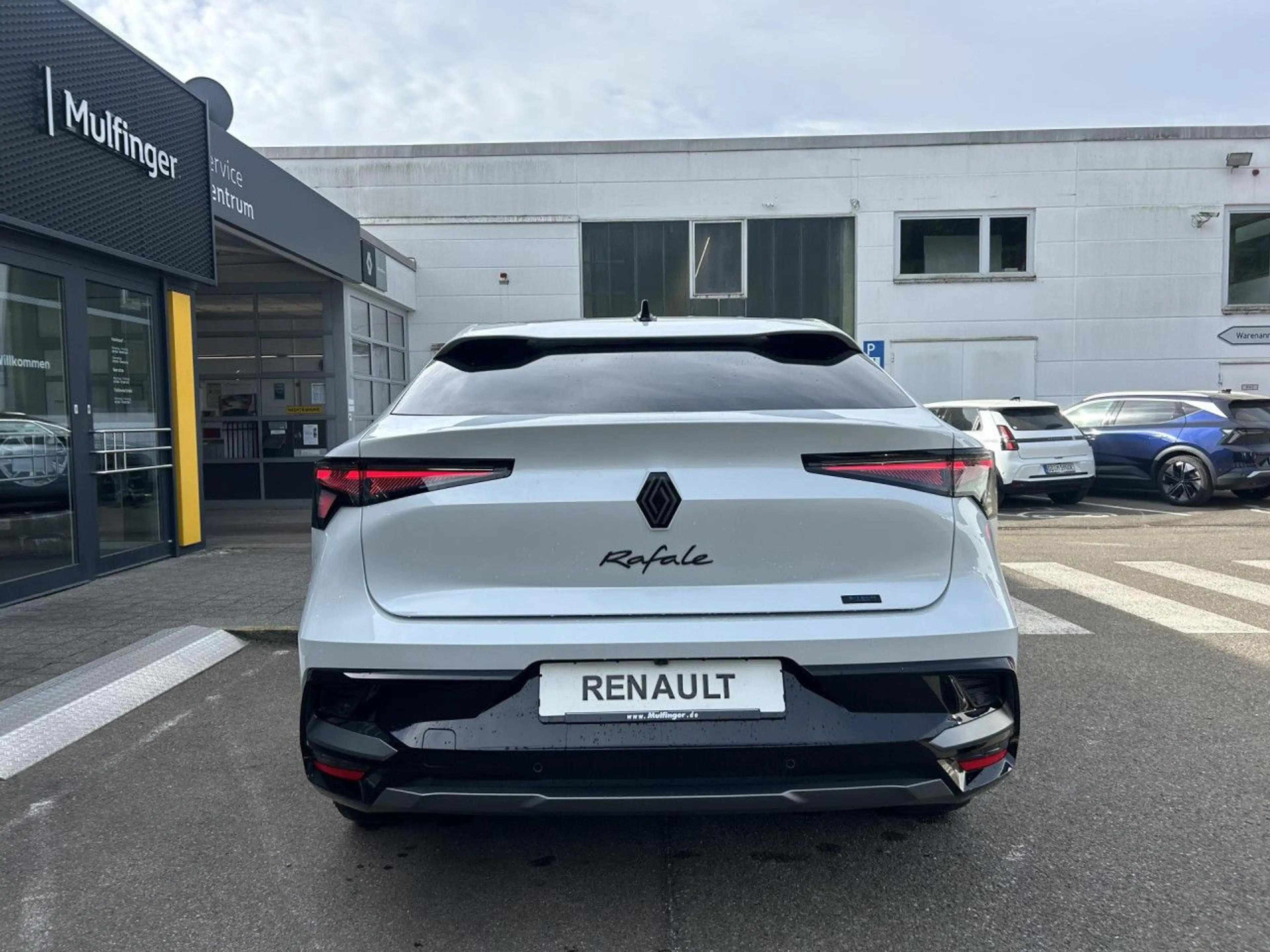 Renault Rafale Esprit Alpine Full Hybrid E-Tech 200 ACC — photo 9