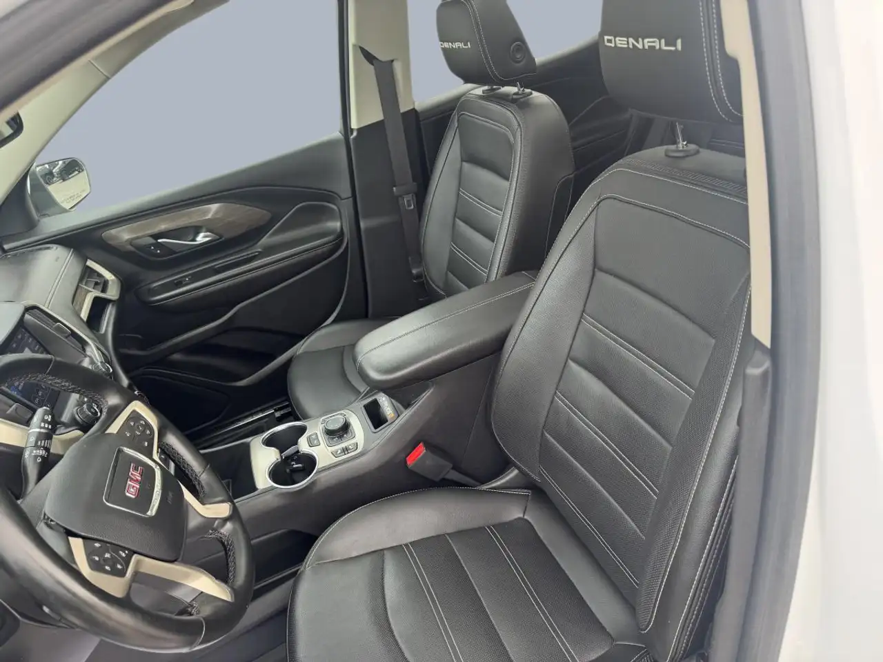 GMC Terrain снимка GMC Terrain