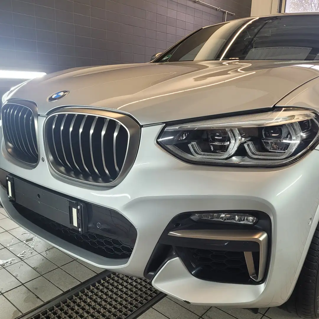 BMW X4 M X4 M40d Stříbrná - 2