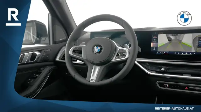 BMW X7 view 15