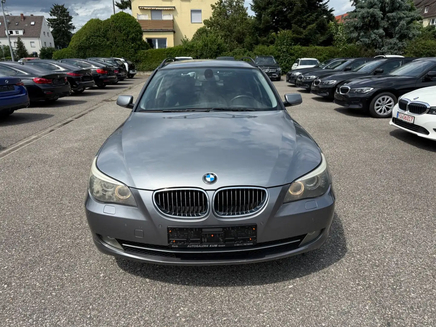 BMW 530 d xDrive Tour Aut / LEDER / HUD / NAVI-PROF Grey - 2