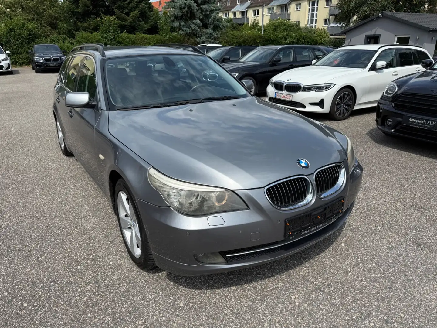 BMW 530 d xDrive Tour Aut / LEDER / HUD / NAVI-PROF Grey - 1