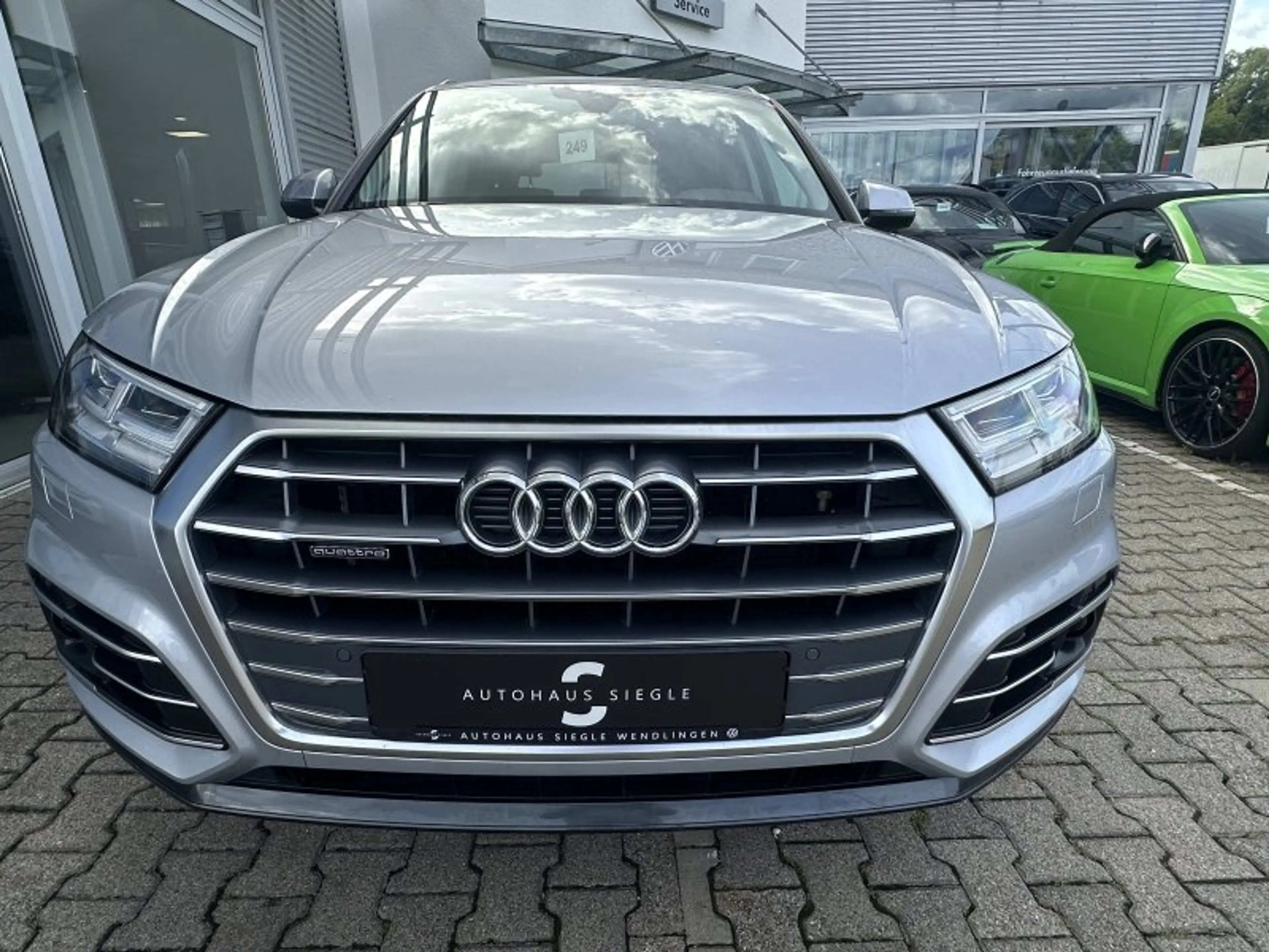 Audi Q5 2.0 40 TDI quattro S-Line Leder Navi LED ACC PDC K — photo 8