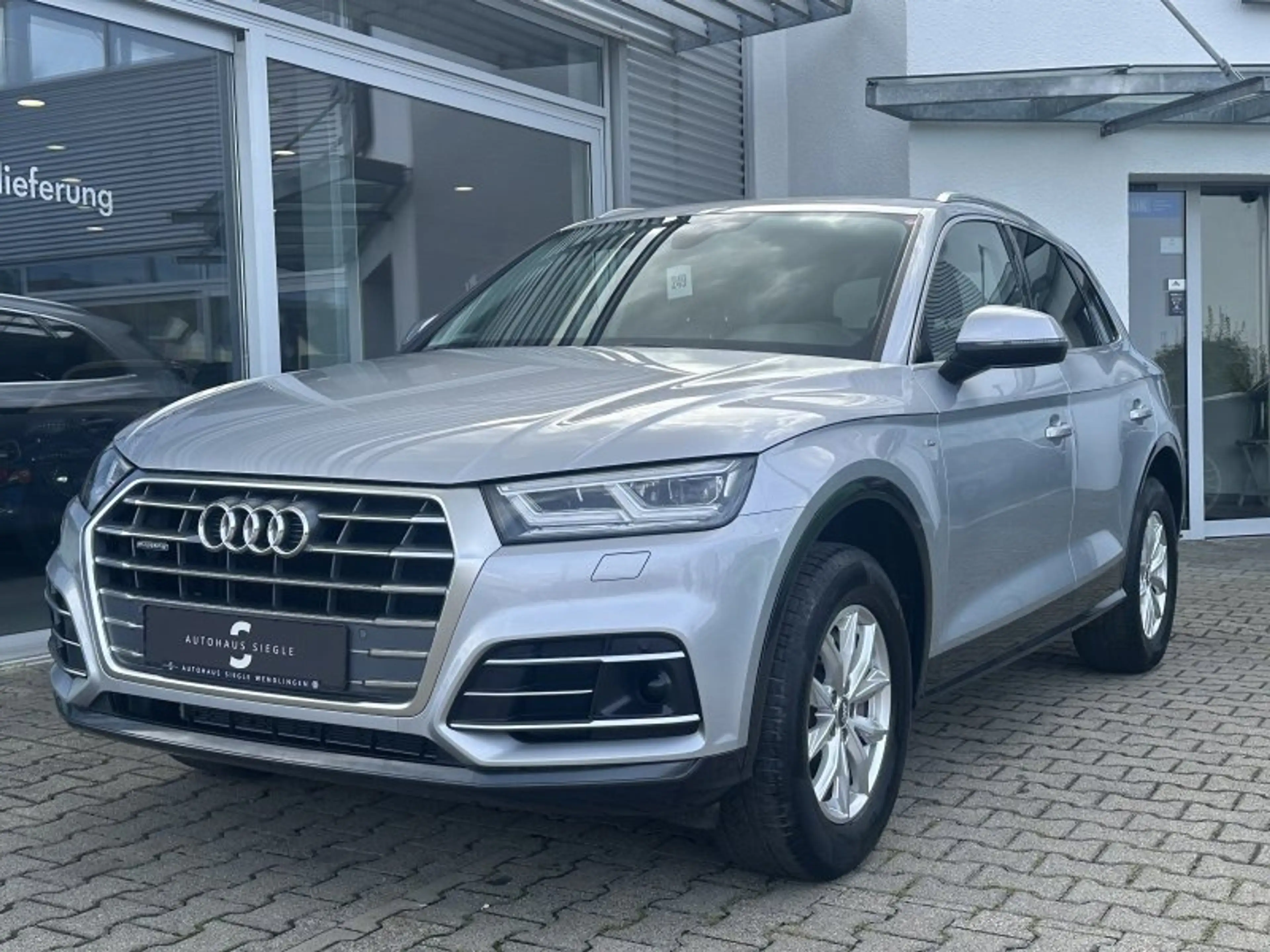 Audi Q5 2.0 40 TDI quattro S-Line Leder Navi LED ACC PDC K — photo 2