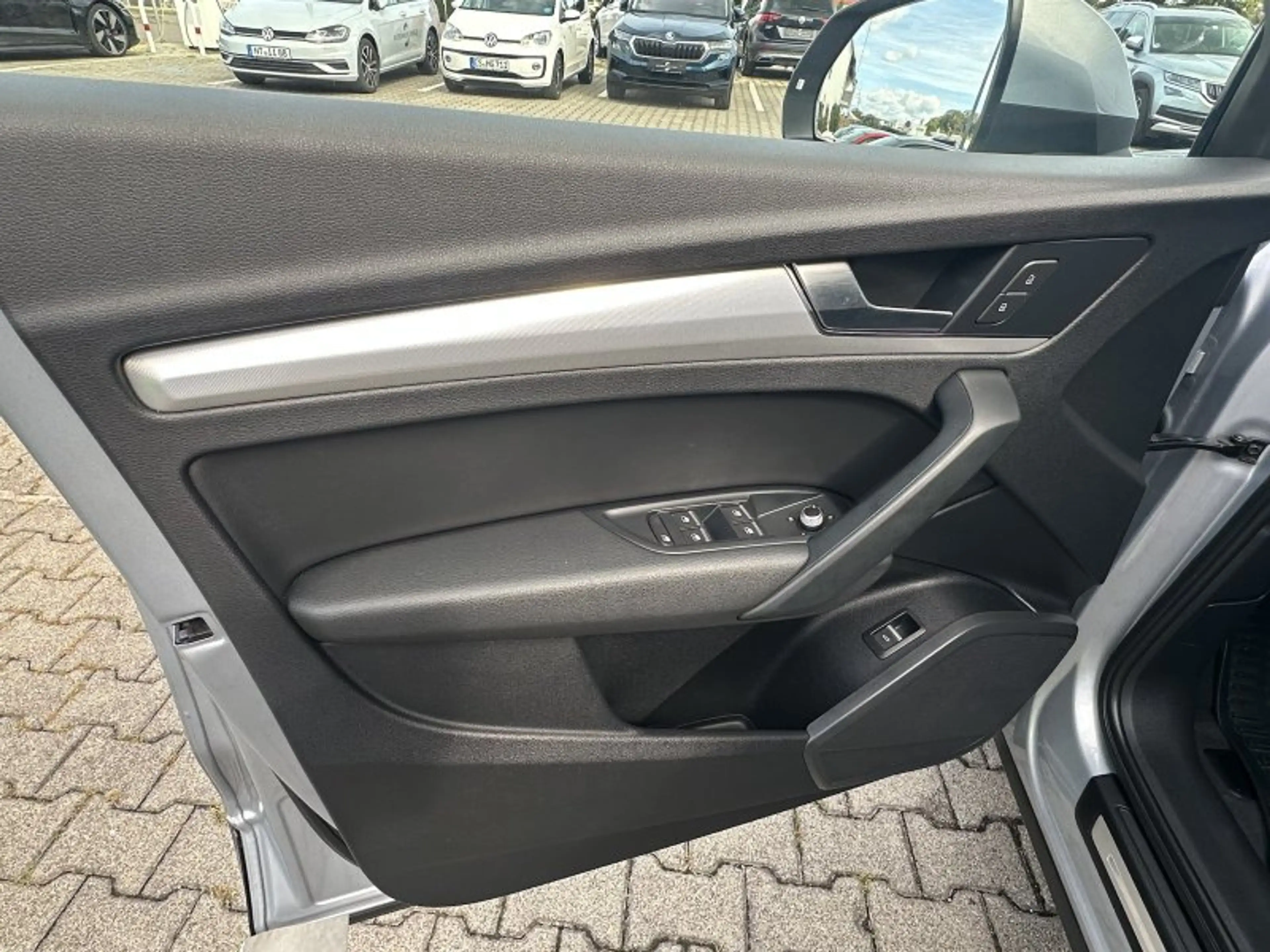 Audi Q5 2.0 40 TDI quattro S-Line Leder Navi LED ACC PDC K — photo 12