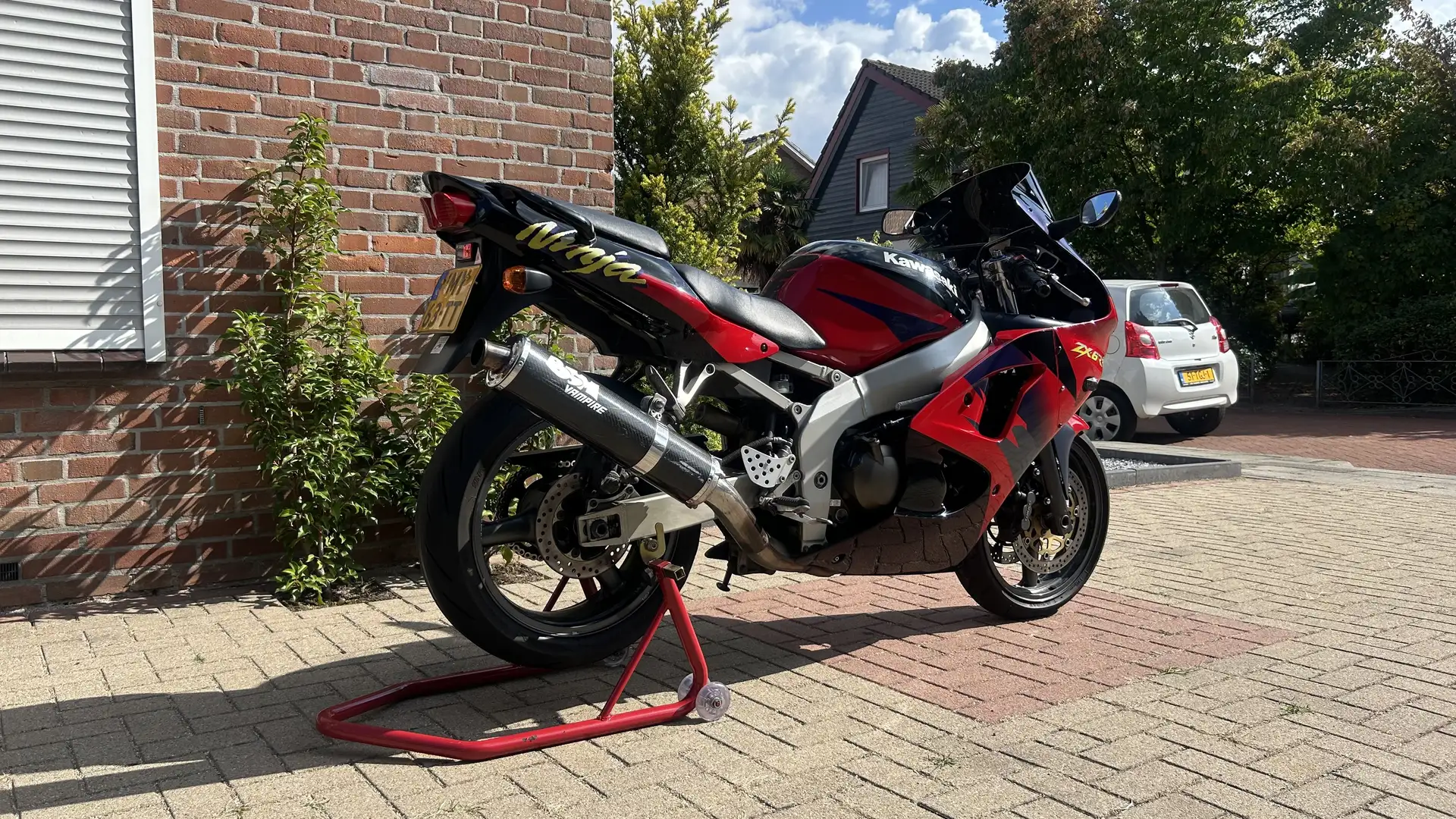 Kawasaki Ninja ZX-6R 1998 Czerwony - 1