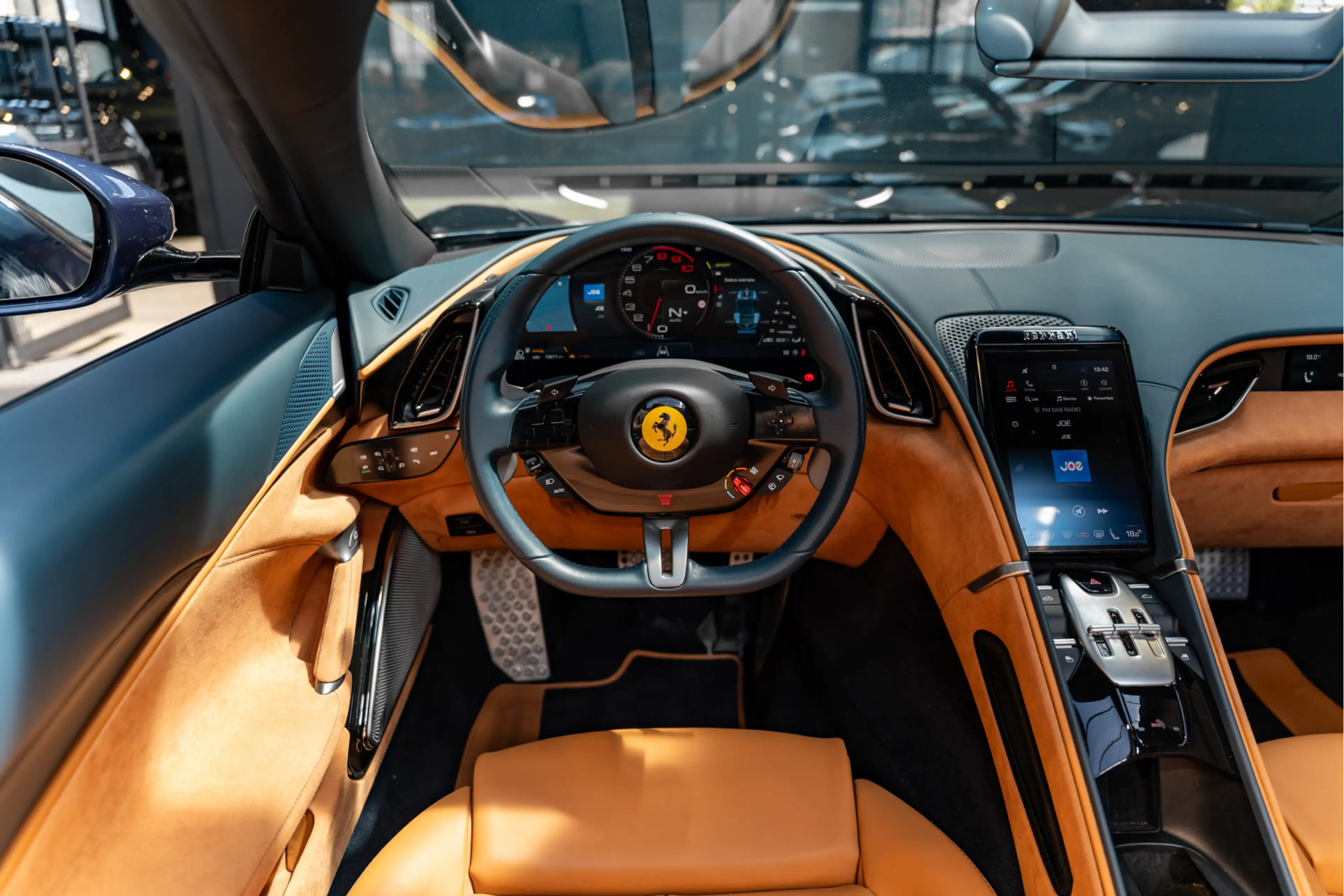 Ferrari Roma Spider Full Carbon Blu Sera JBL Alcantara 3.9 V8 S — photo 3