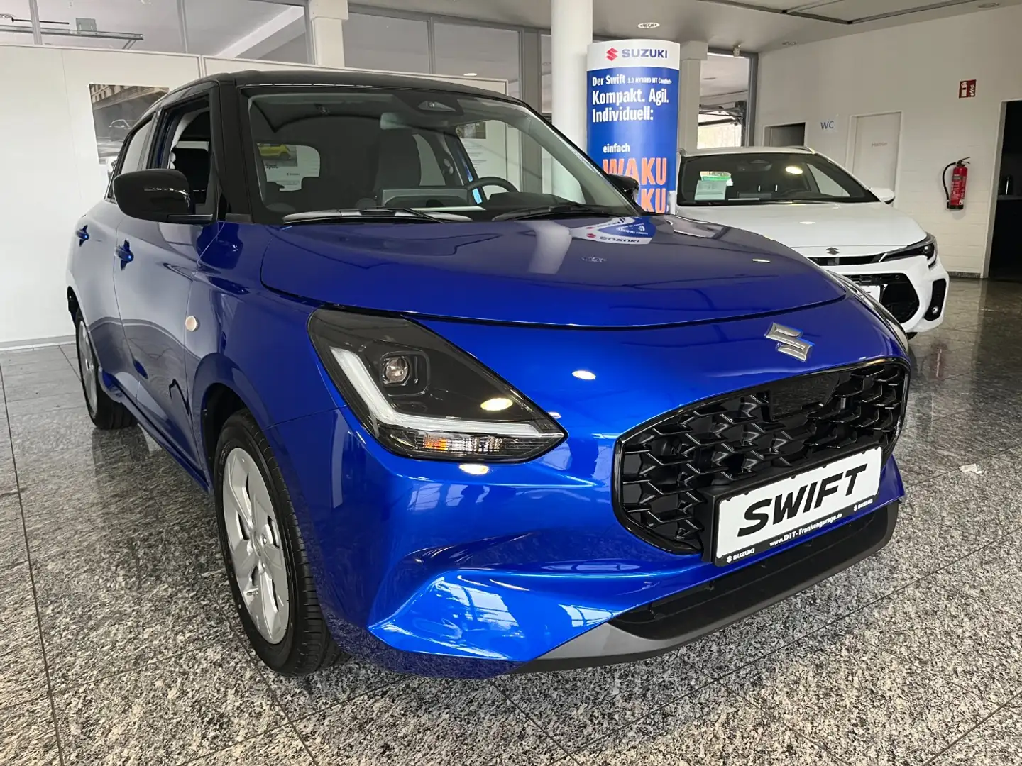 Suzuki Swift 1.2 Mild-Hybrid Dualjet Comfort LED,Kamera Bleu - 2