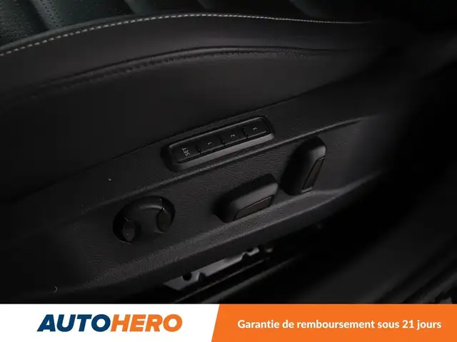 Volkswagen Golf view 11